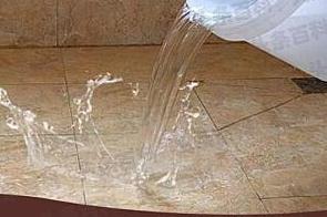 景德镇市漏水维修 免砸砖防水材料该如何施工